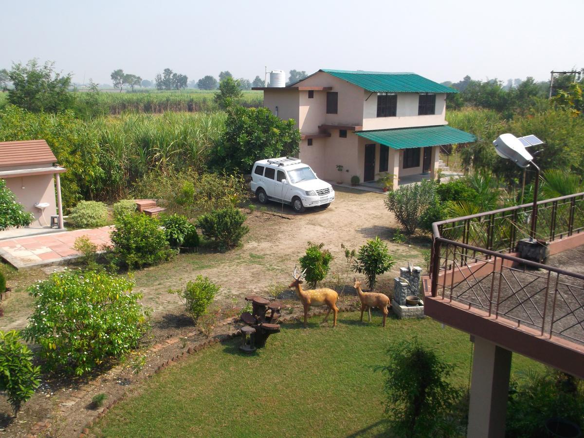 V Resorts Dudhwa Wilderness Camp Lakhimpur Esterno foto