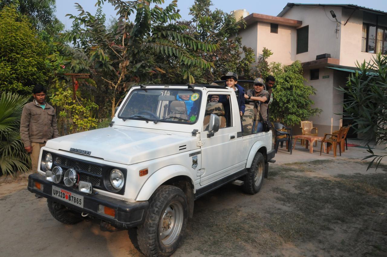 V Resorts Dudhwa Wilderness Camp Lakhimpur Esterno foto